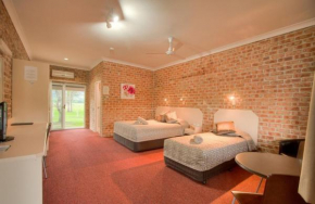 Gloucester Country Lodge Motel, Gloucester